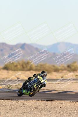 media/Dec-07-2025-CVMA (Sun) [[3e7d2de5dc]]/Race 18-Formula Twins-Formula 40 UL/